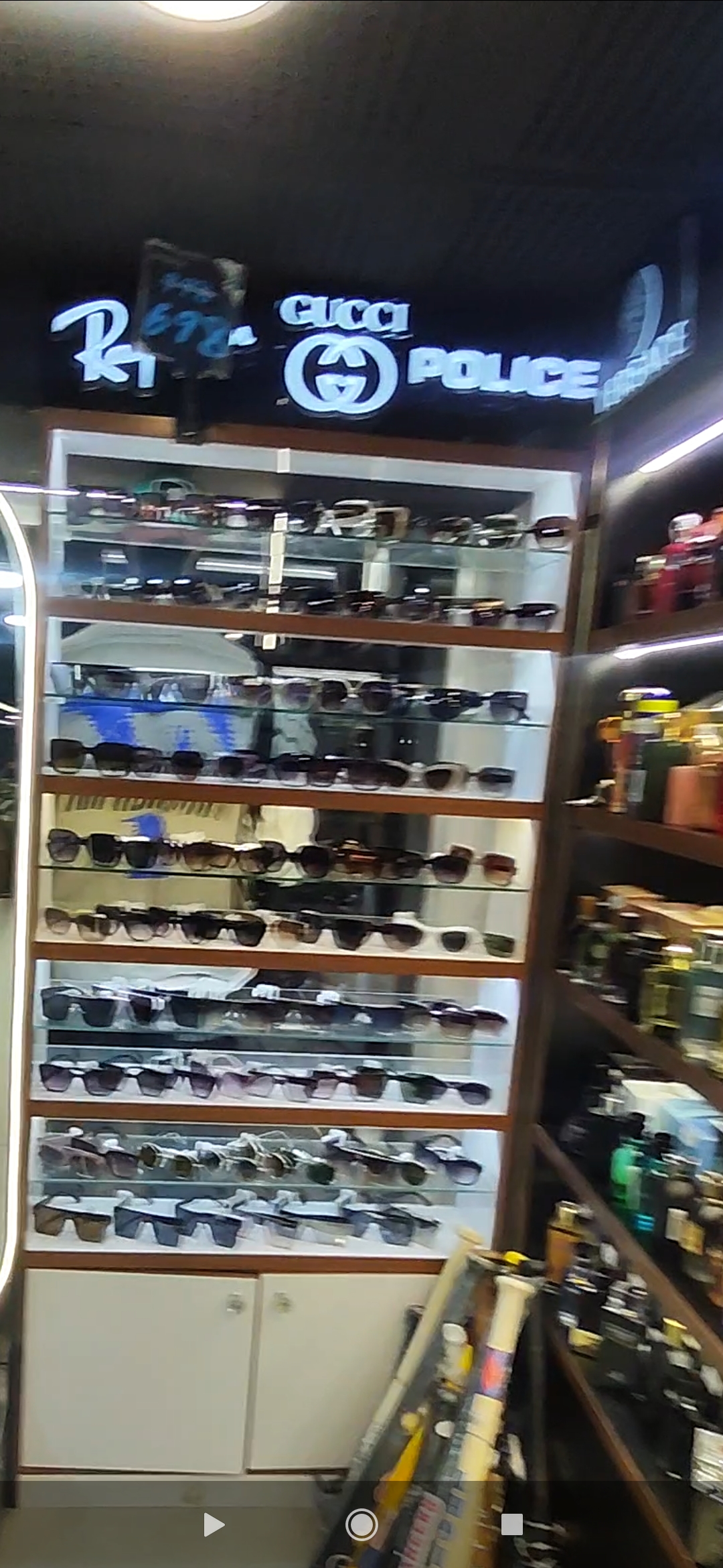 فروش انواع عینک در شعبه پاسارگاد