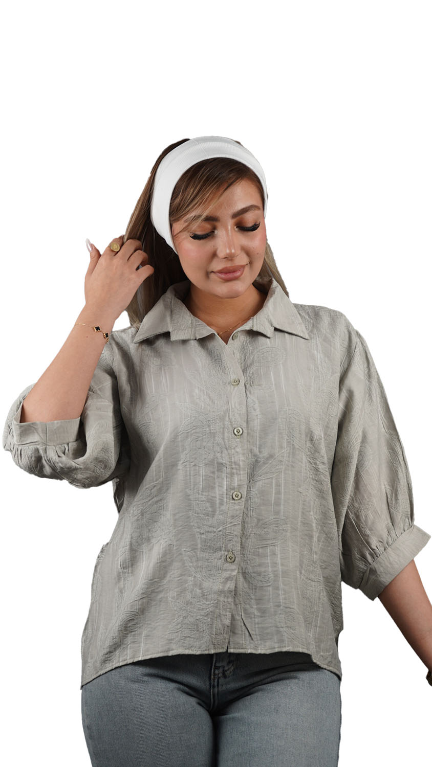 شومیز زنانه زمینه گل با آستین سه‌ربع