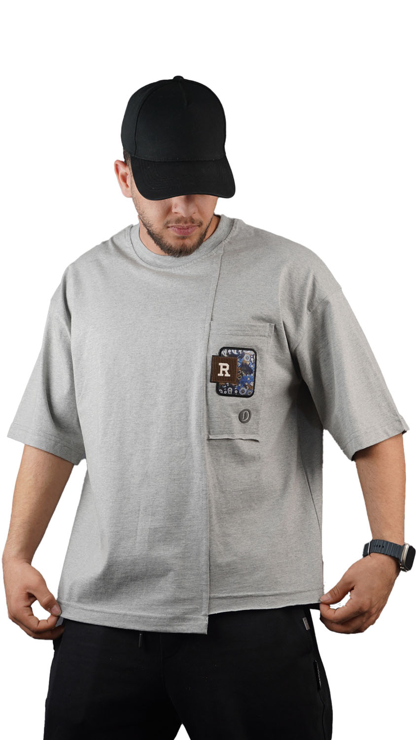 تیشرت باکسی با دیزاین پچ